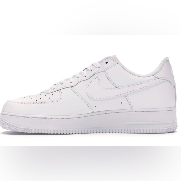 Nike Air Force 1 Low Supreme CU9225-100 MEN Sizs 10.5 White Red - Picture 2 of 7